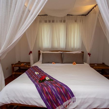Mandala Spa & Resort Villas Manoc-Manoc Eksteriør billede